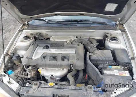 2004 Hyundai Elantra Gls/Gt from USA, damaged, VIN KMHDN46D34U885616